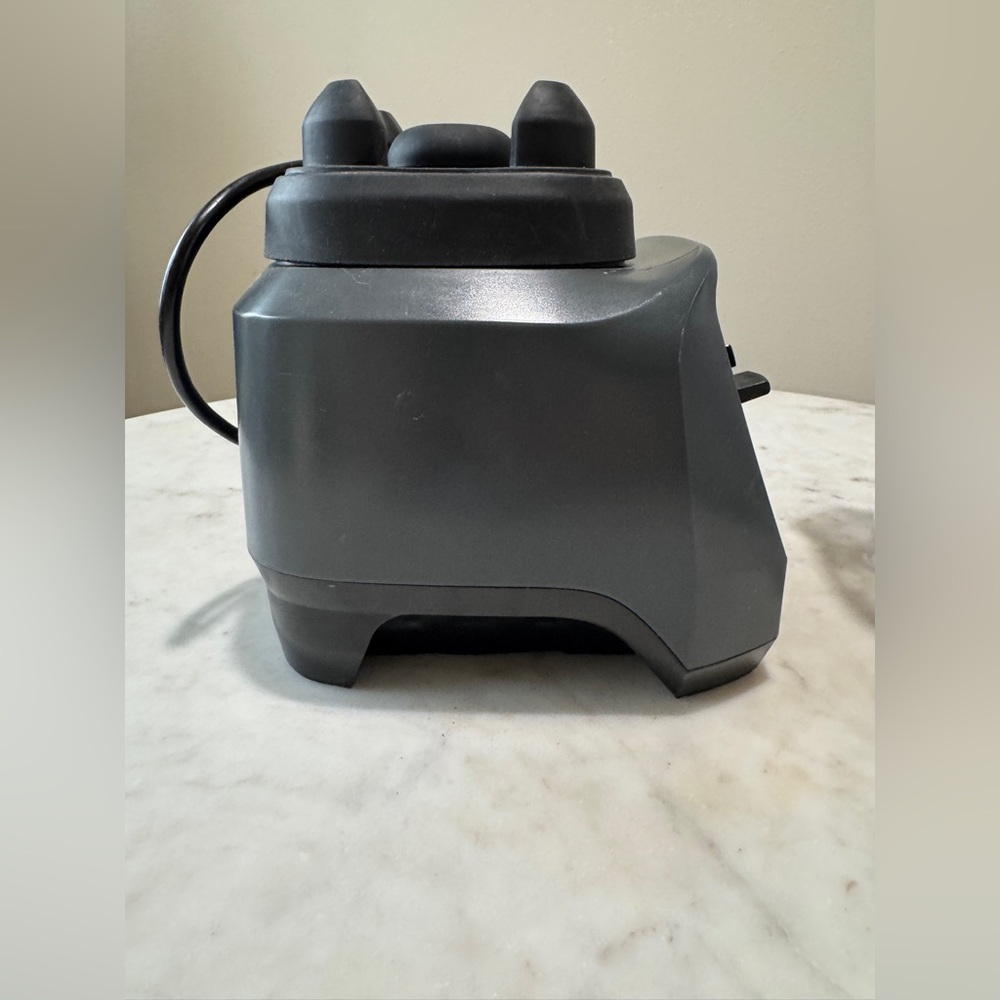 Jamba Appliances 2.4 hp Blender with 64 oz Jar, Grey (58910) - Picture 8 of 14